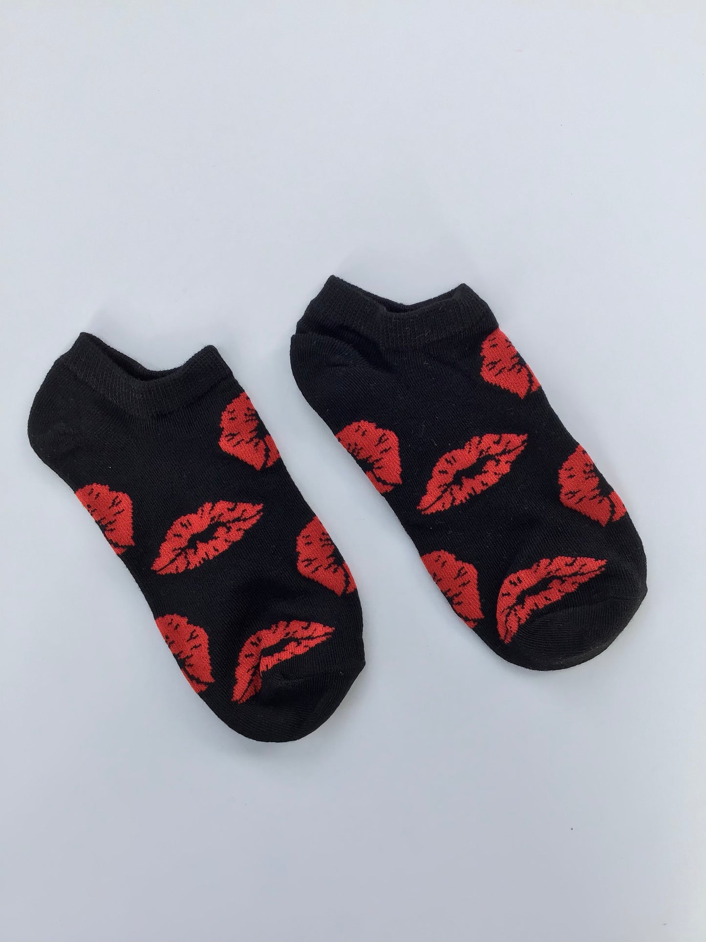 Footies: Kisses